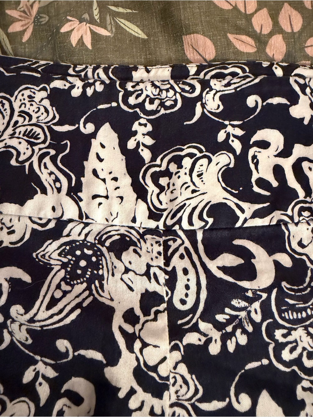 Women's Navy and White Floral A-Line Skirt - Picture 5 of 6